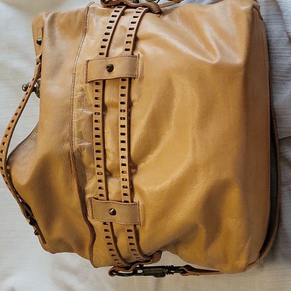 Joelle Hawkens leather bag - Picture 5 of 11